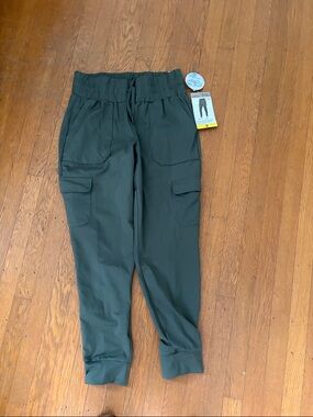 Mondetta Olive Green Cargo Joggers